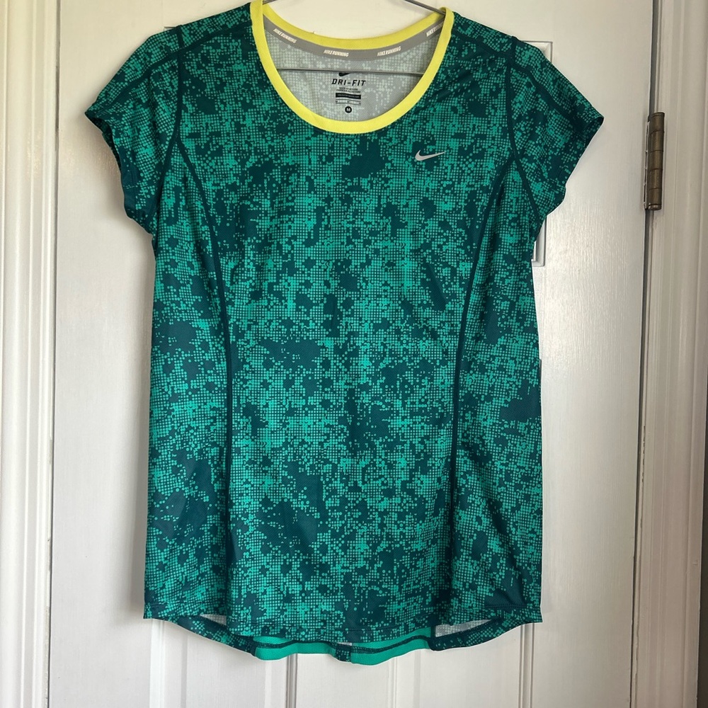 Nike Running DriFit Green Top size Medium